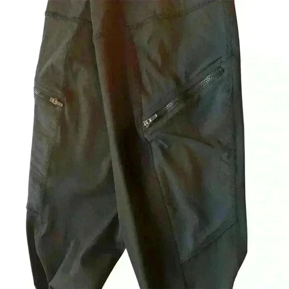 WOMEN Sherpa Adventure Gear Size Medium Black jogger cropped pant - Picture 3 of 6